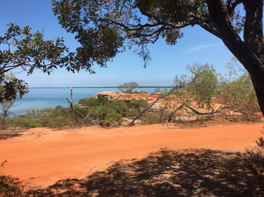 Broome Transit Tours景点图片