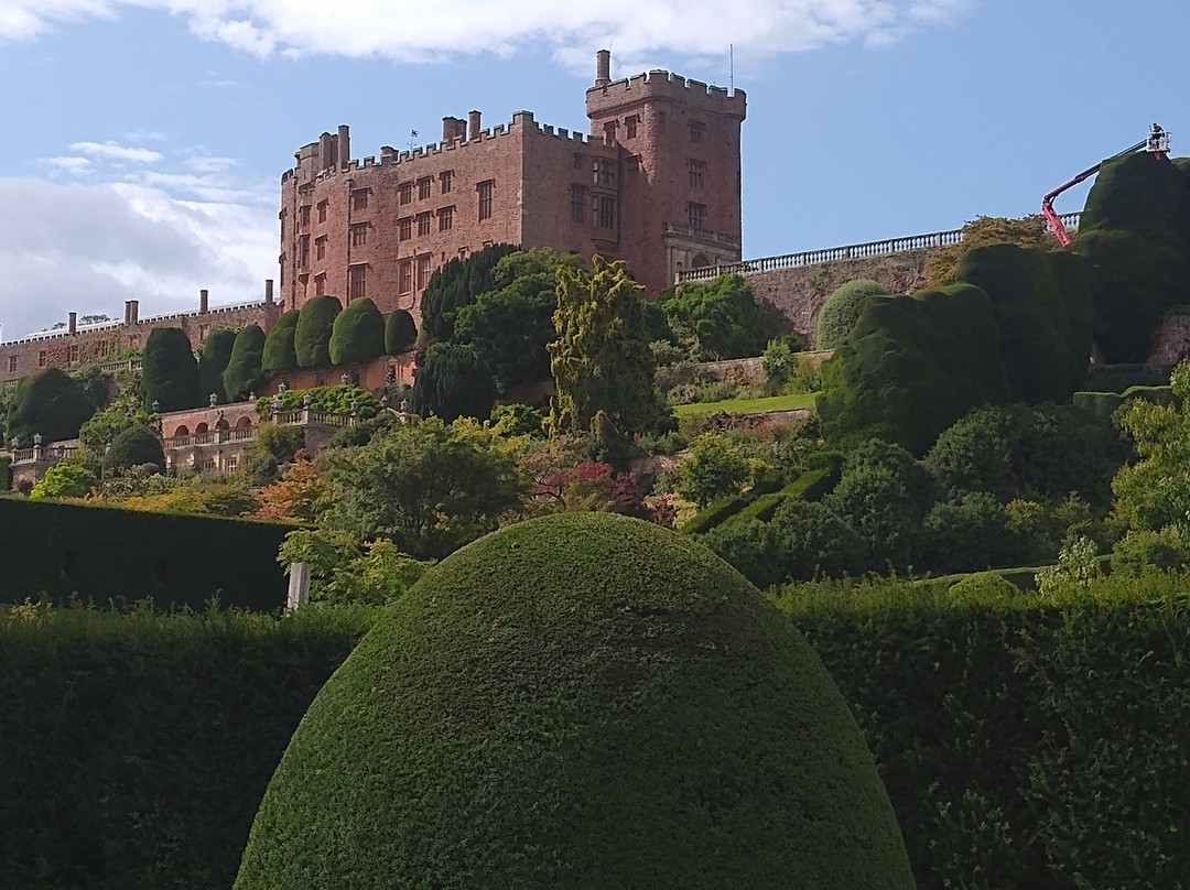 Powis Castle and Garden景点图片