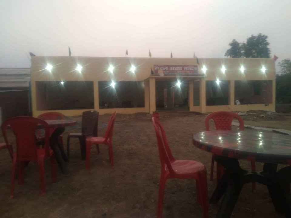 Singhara餐馆和美食-Hotel Avadh Nandan Restarunt and Banquet Hall