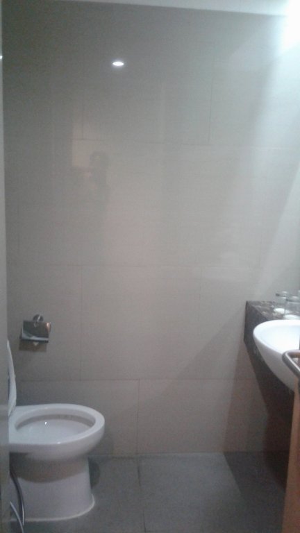 美特兰酒店芝勒朋-浴室