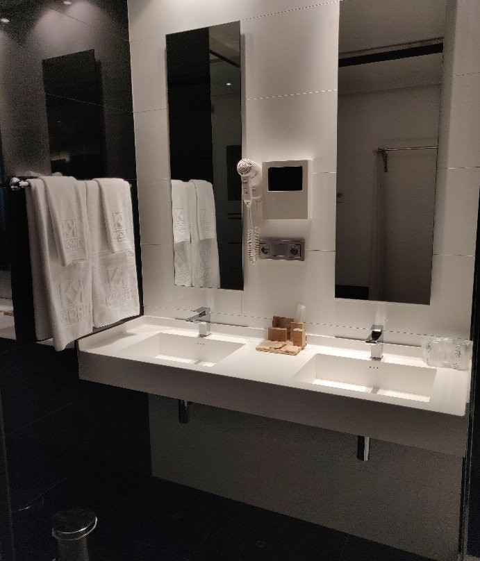 Kadrit Hotel主图
