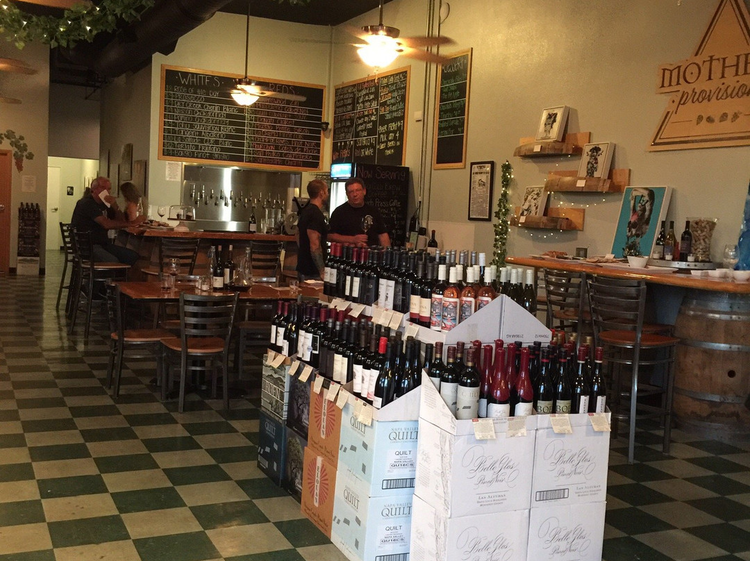 Mother Earth Brew Co.-维斯塔必去景点