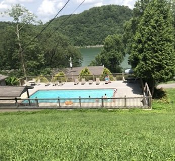 The Retreat At Center Hill Lake-泳池