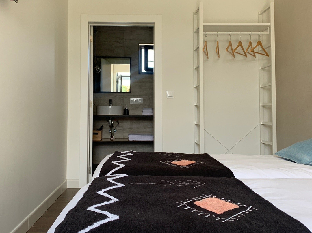 Langre Beach Surf Lodge主图