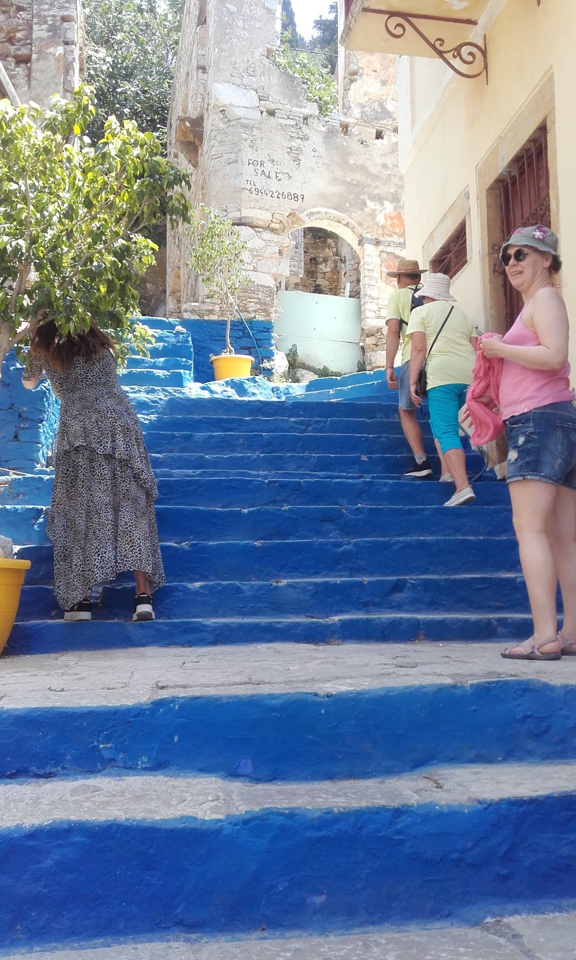 Symi Center-portrait