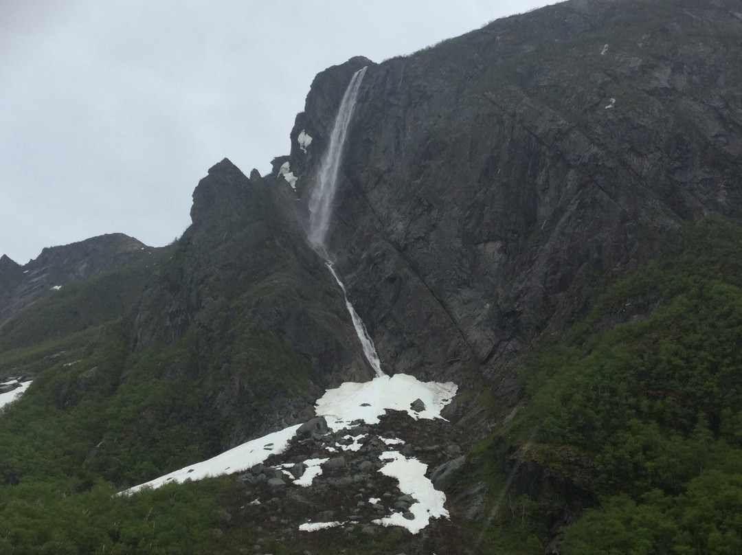 Western Brook Pond景点图片