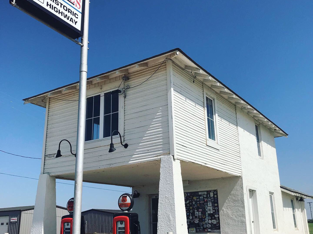 Lucille's Historic HIghway Gas Station景点图片