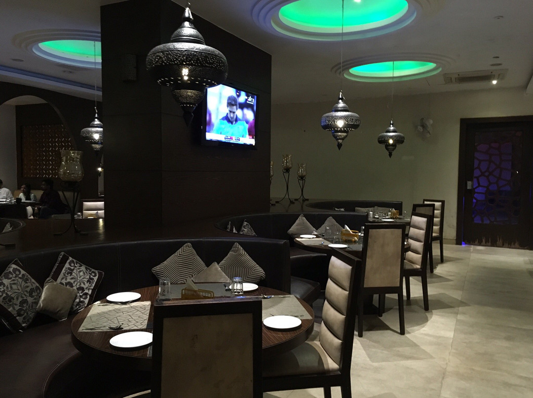 The Regency Inn主图