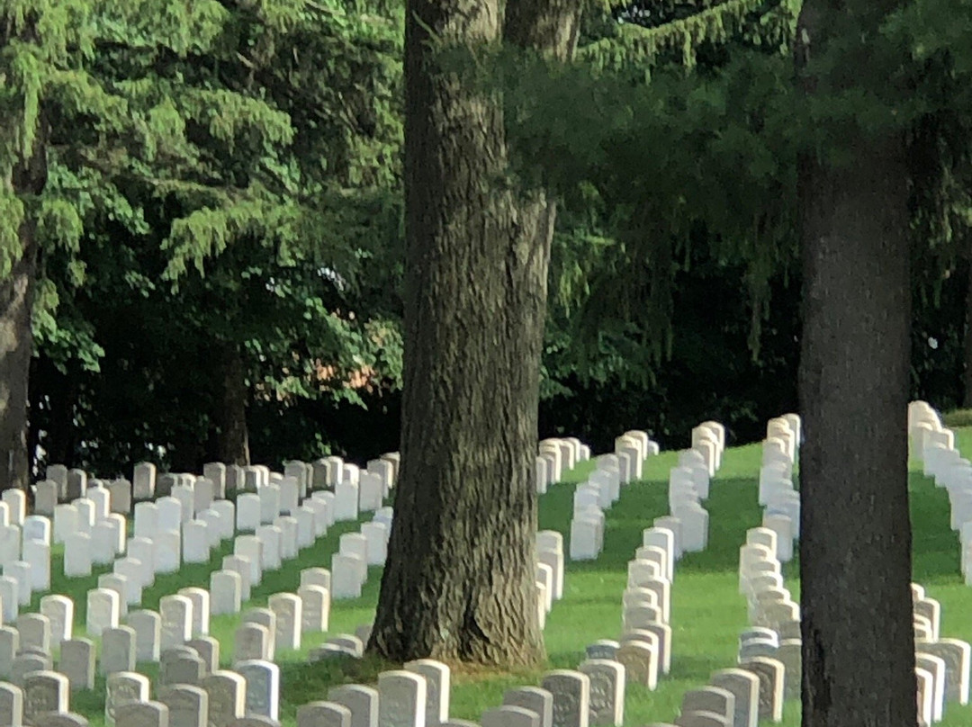 Bath National Cemetery景点图片