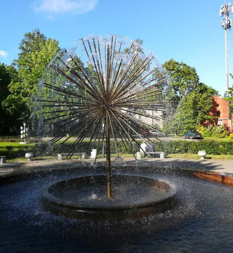 Dandelion Fountain景点图片