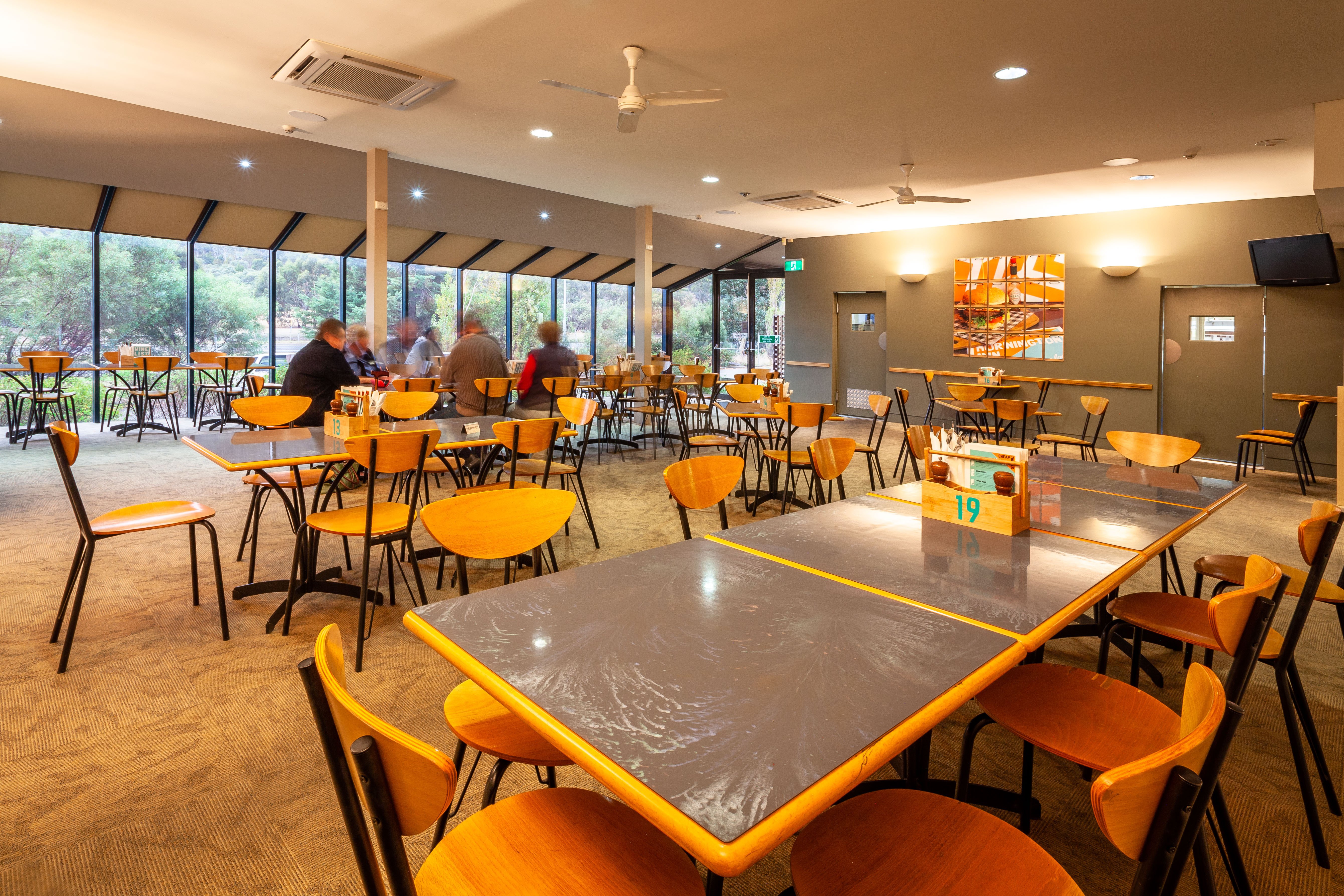 Mornington Inn-官方