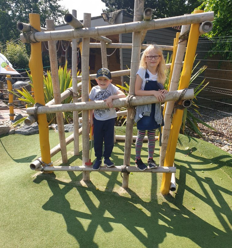 Congo Rapids Lost World Adventure Golf-Woodbridge必去景点