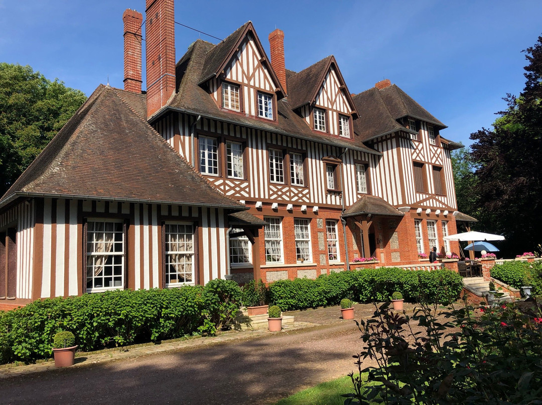 Circus & Co By Le Manoir de Fumechon