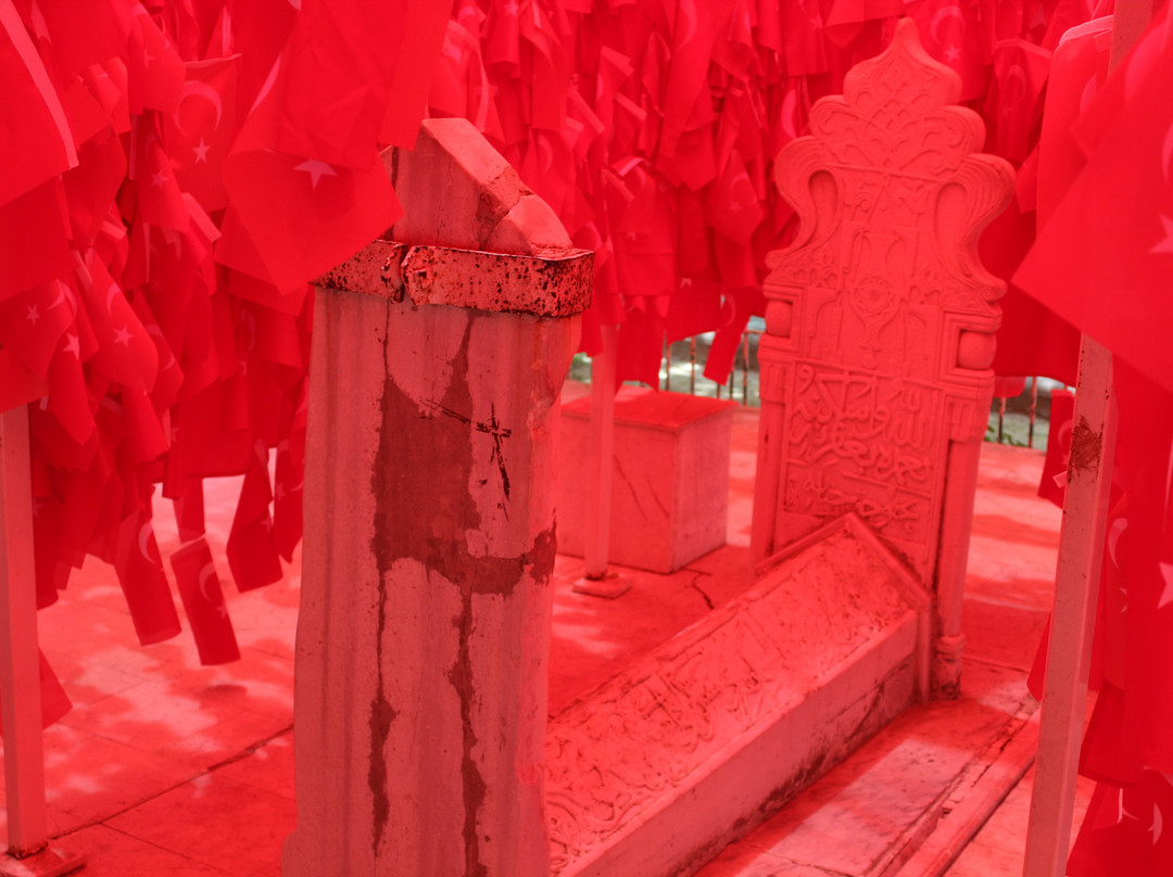 Bayraklı Baba Turbesi景点图片