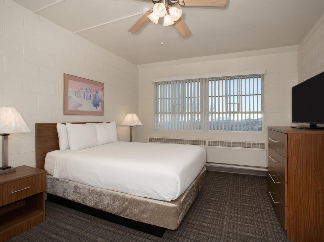 IHG Army Hotels Main Complex Buildings主图