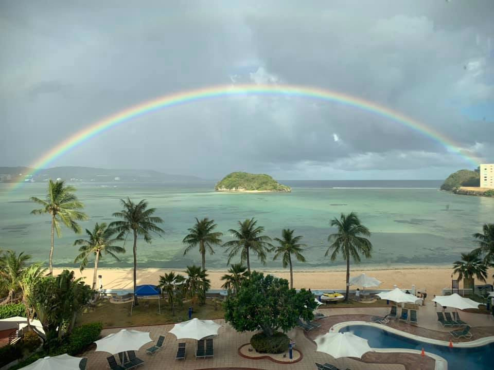 安华海滩度假酒店主图