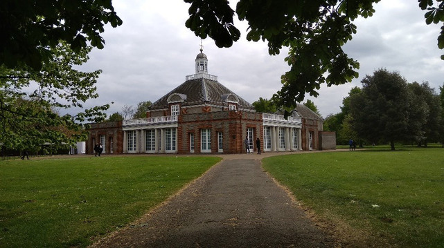 蛇形画廊-伦敦必去景点