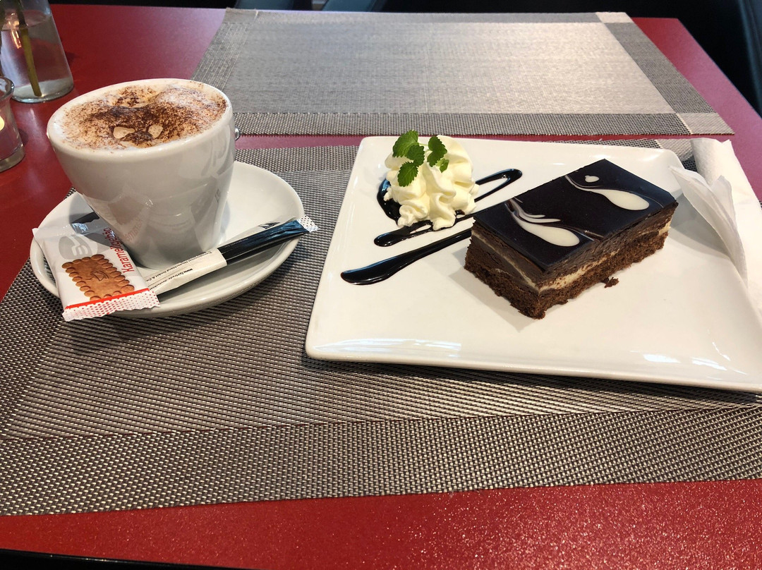 Creperie Cafe "Mon Cherie"
