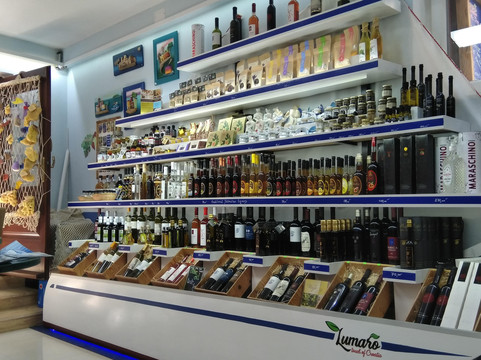 Lumaro authentic shop-特罗吉尔必去景点