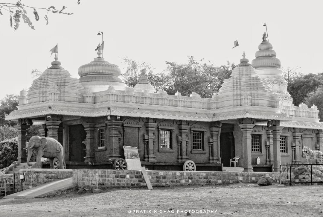 Trimukhi Triguni Aai Shree Varadan Manai Mandir景点图片