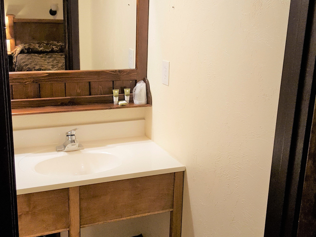 Bryce Pioneer Village主图