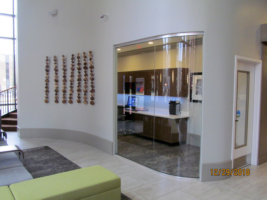 特雷霍特希尔顿花园旅馆主图