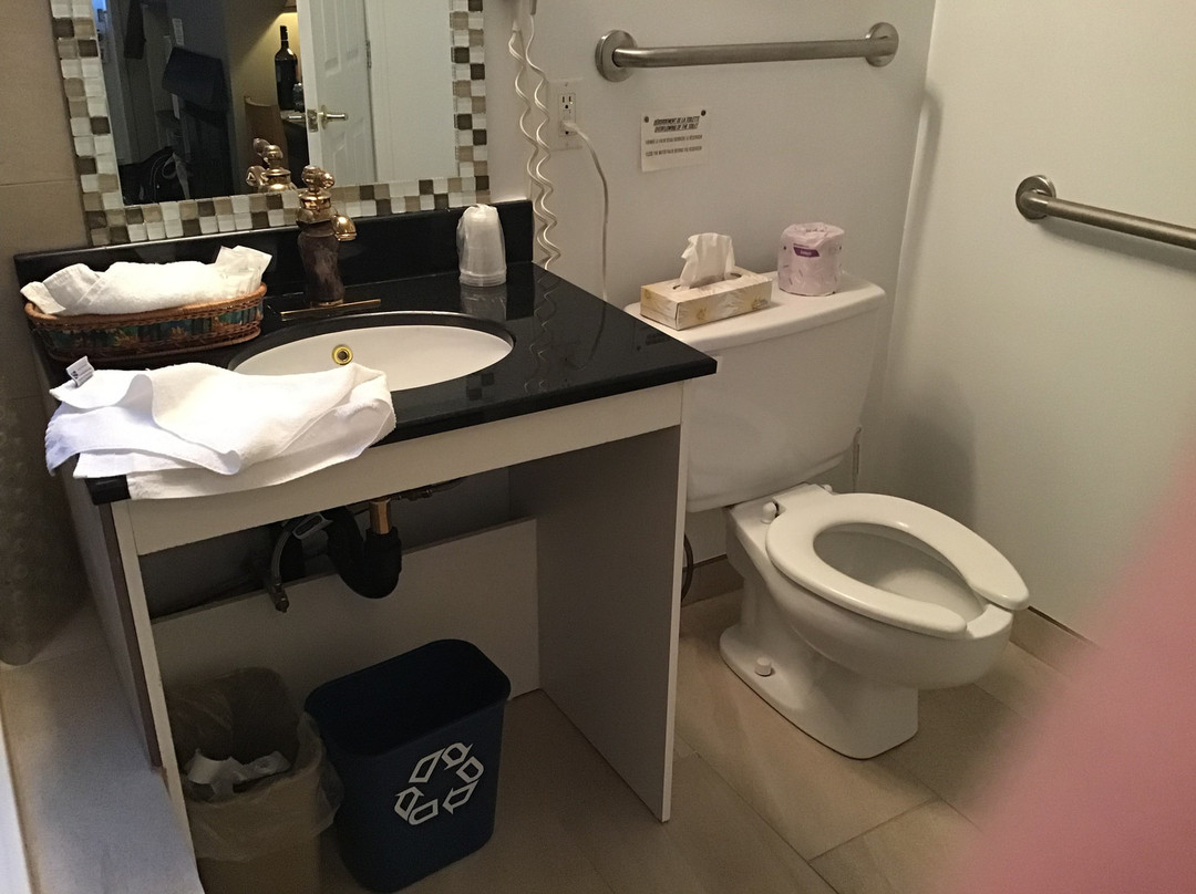 Motel Le Jolibourg主图