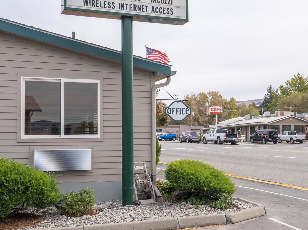 Midtowner Motel主图