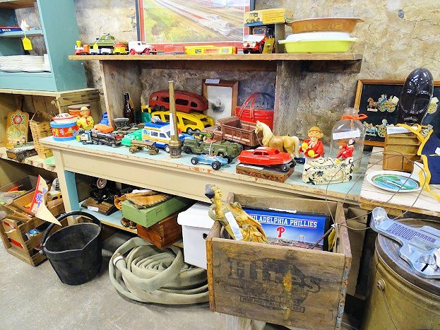 Strasburg Antique Market景点图片