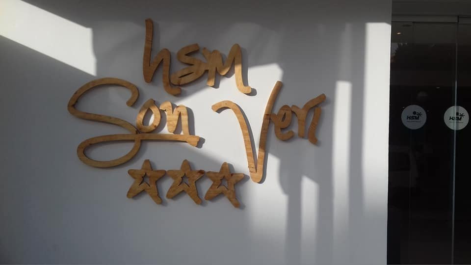 圣米歇尔伊莎贝尔女王酒店主图