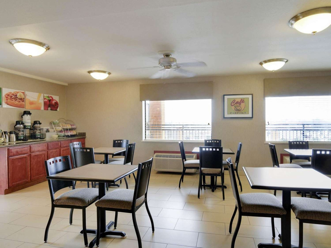 Quality Inn & Suites主图