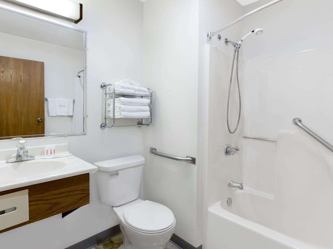 Super 8 by Wyndham Antigo主图