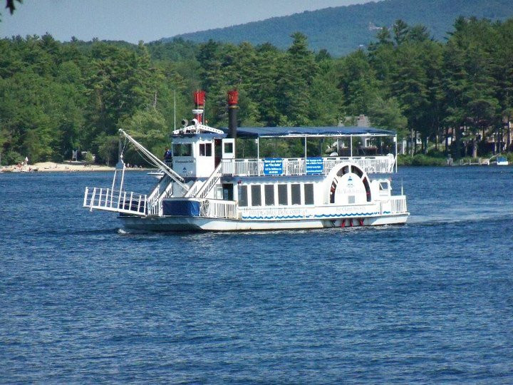 Winnipesaukee Belle-沃尔夫伯勒必去景点