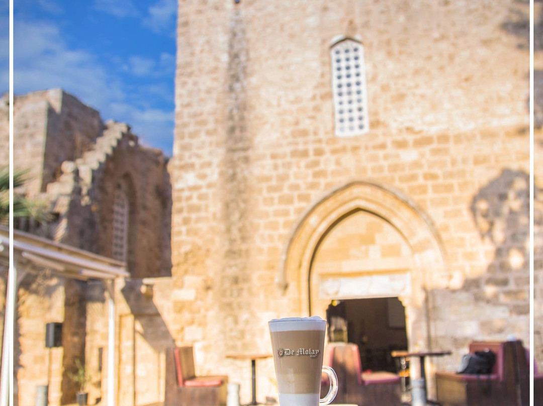 Otuken旅游景点-De Molay Bar