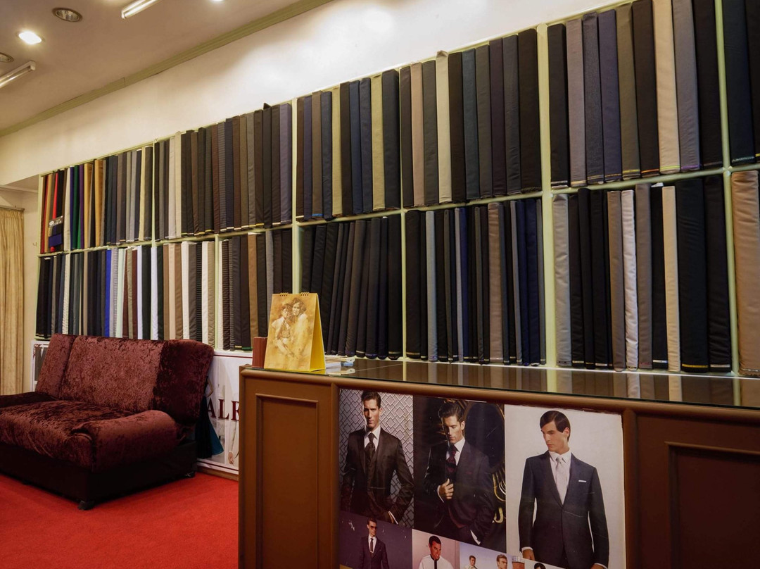 Aek Valentino Huahin Tailor-华欣必去景点