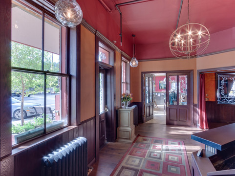 The Truckee Hotel主图