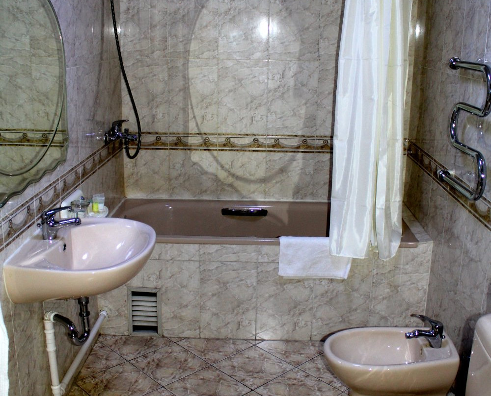 Hovsgol Travel Hotel主图