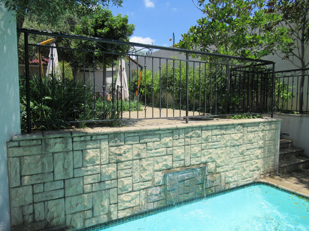 美人鱼精品酒店主图