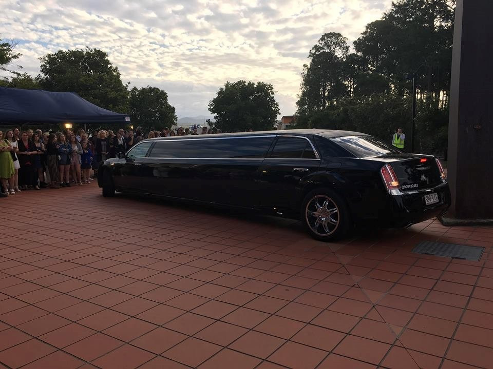 Limousines in Paradise景点图片