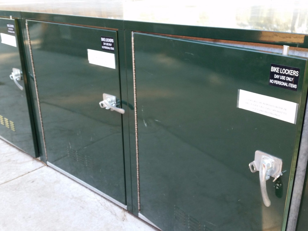 Village Green City Park-Sisters必去景点