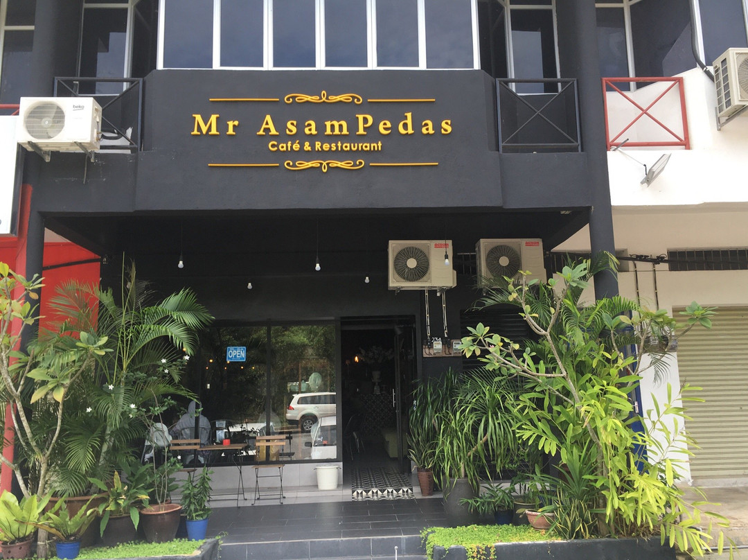 Mr AsamPedas Cafe & Restaurant