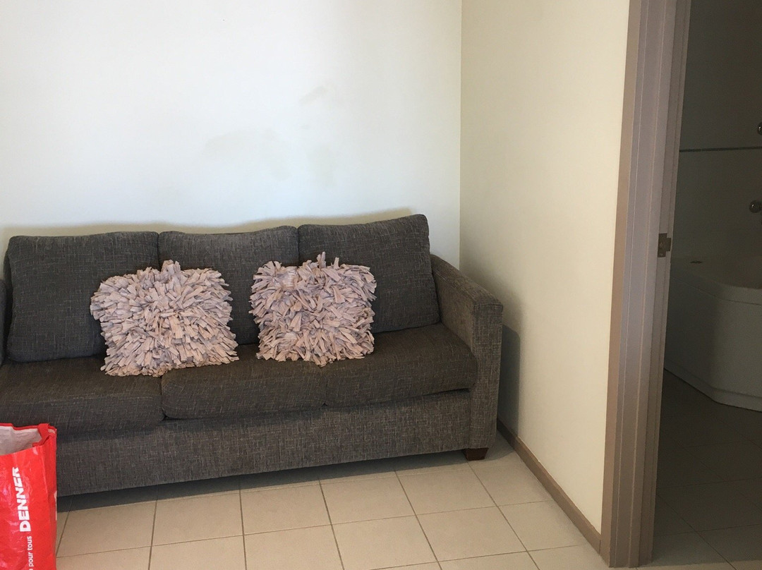 White Crystal Apartments主图