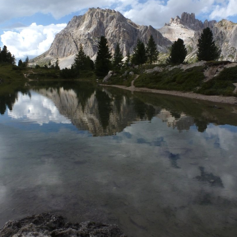 Lago di Lìmides-科尔蒂纳丹佩佐必去景点