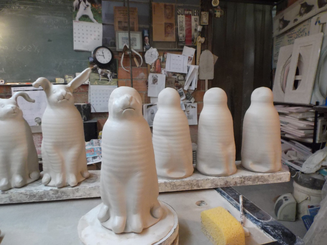 Tom Jones Pottery景点图片