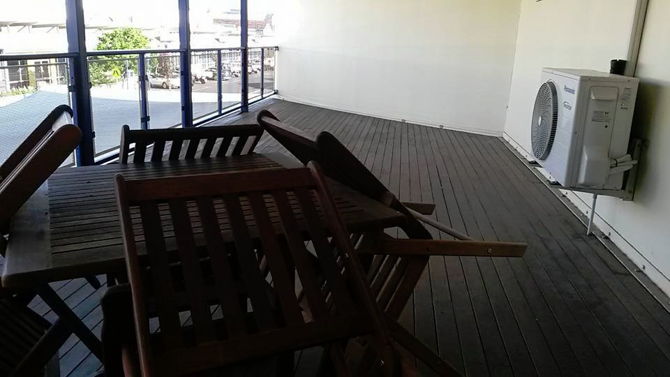 Australian Hotel Motel主图