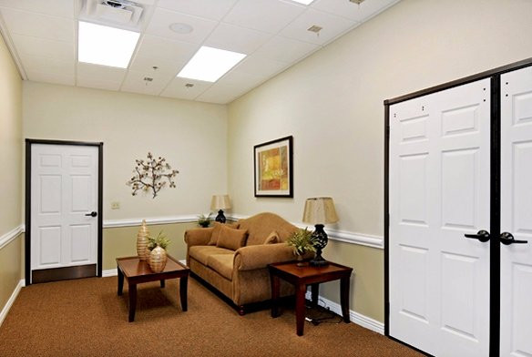 West Resthaven Funeral Home and Park Cemetery-格兰岱尔必去景点