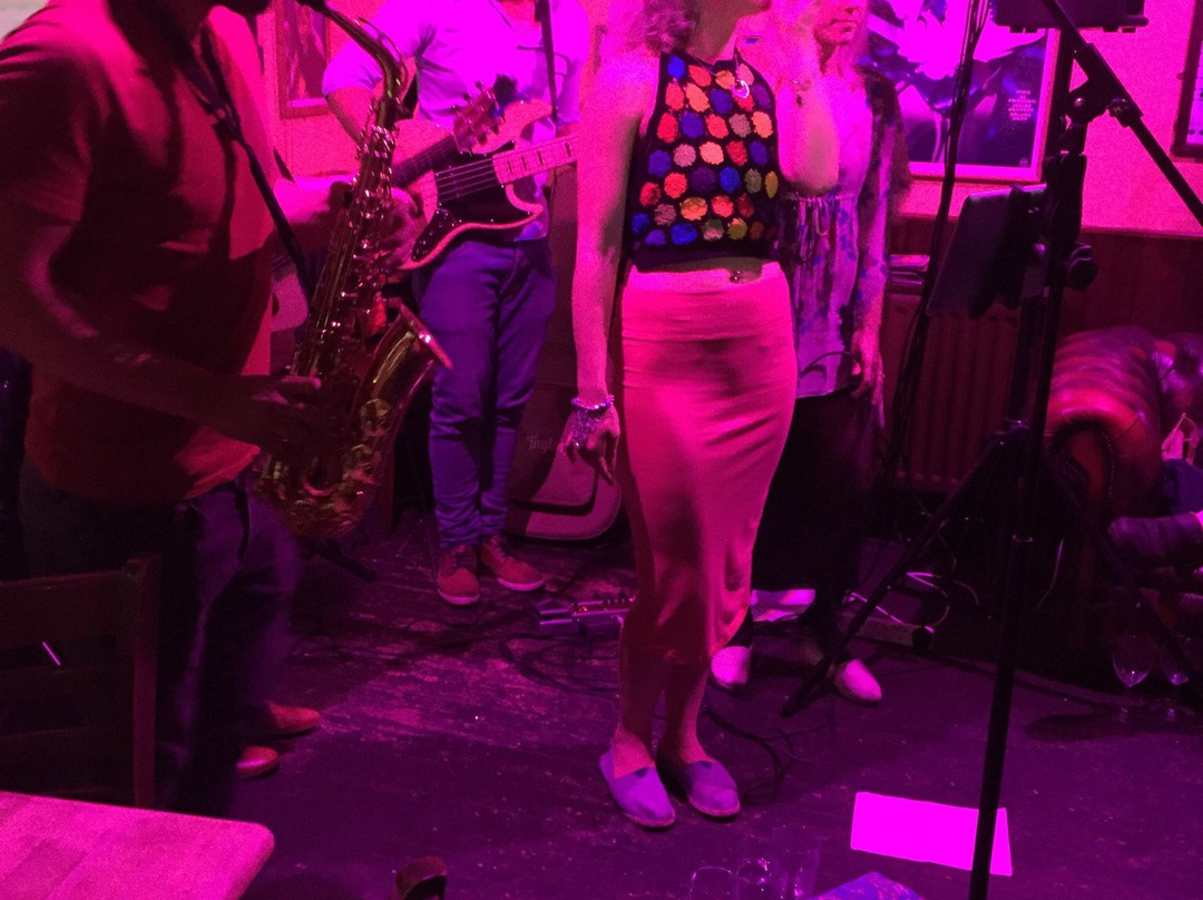 Barbican Blues Bar-普利茅斯必去景点