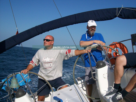 Sailing Day Tours-普拉必去景点