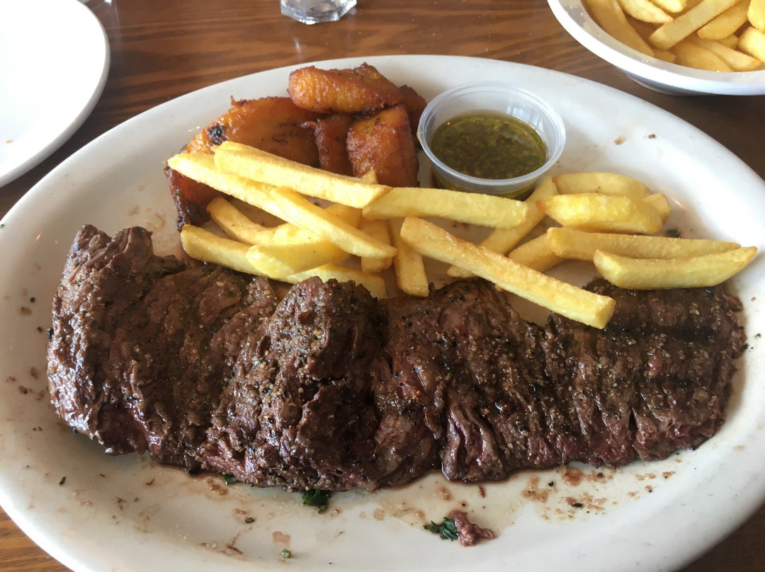 阳光岛海滩餐馆和美食-El Tropico Cuban Cuisine