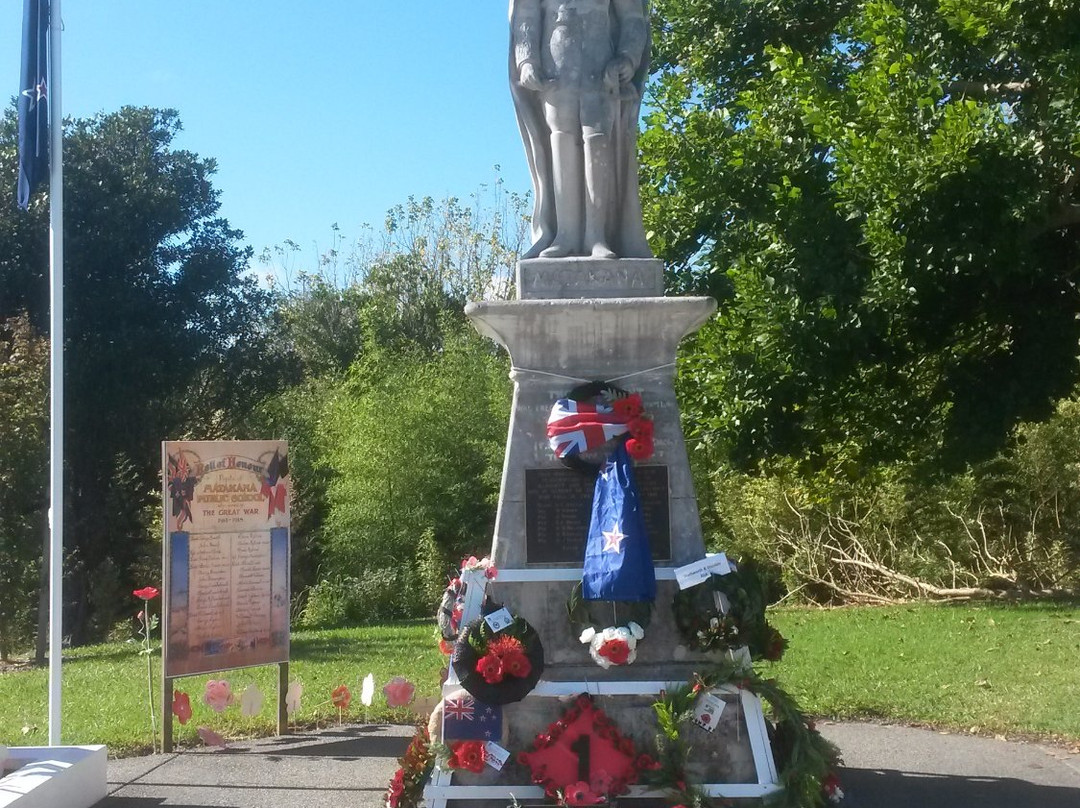 Matakana War Memorial-马塔卡纳小镇必去景点